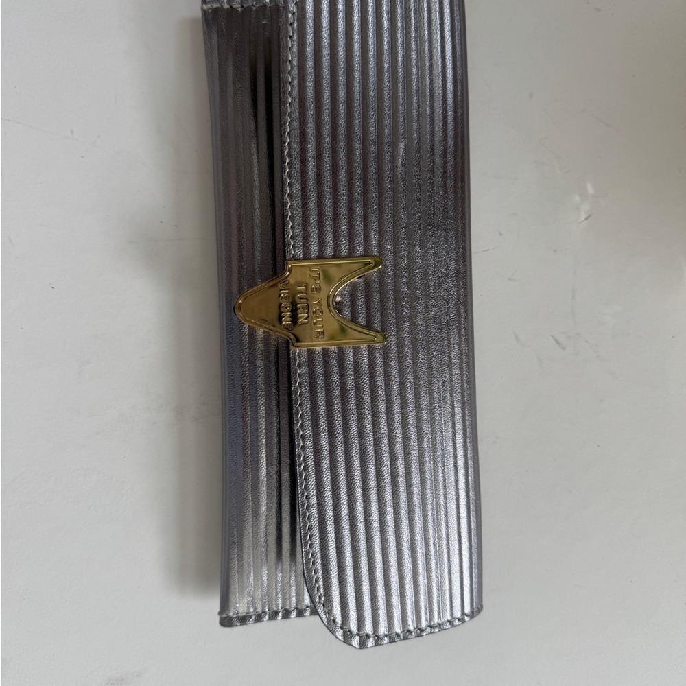 Italian Shoemakers Silver and Gold Key Card Holder